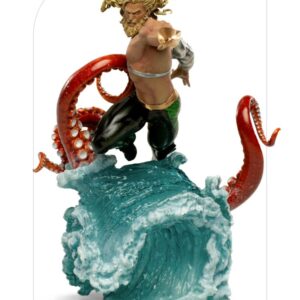 Iron Studios Deluxe - Aquaman Art Scale Statue (1/10) (DCCDCG43521-10)