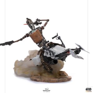 Iron Studios Deluxe BDS: Disney Star Wars The Mandalorian - IG-11 and The Child Art Scale Polystone Statue (1/10) (LUCSWR47021-10)