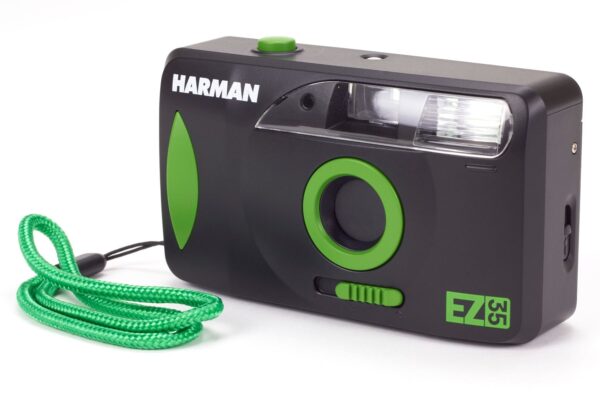 HARMAN (S) EZ35 MOTORISED CAMERA + 135-36 HP5